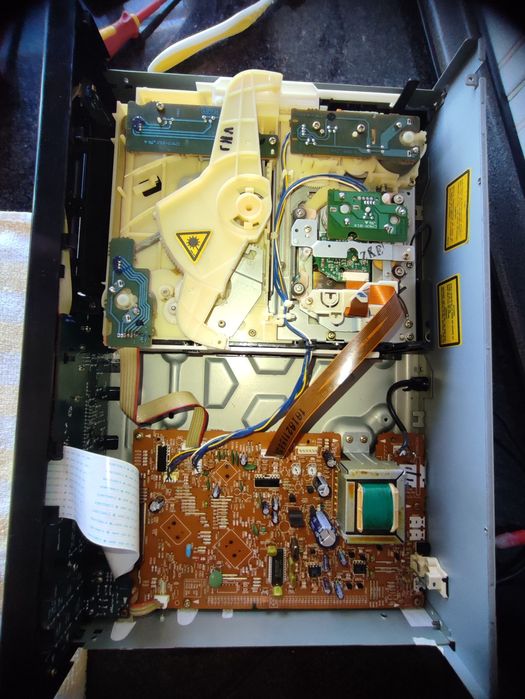 Pioneer PD-M603 com comando original e manual