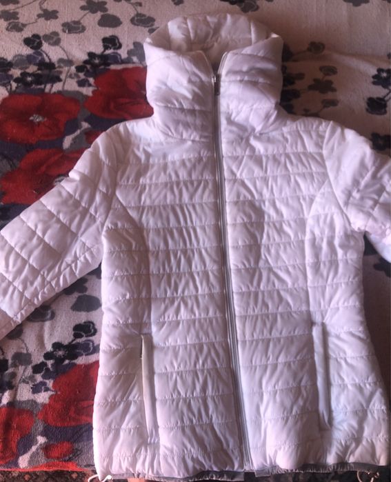 Легкая курточка демисезонная