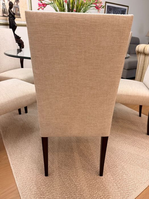 Vendo 6 cadeira de jantar Corbin em tecido de cor natural