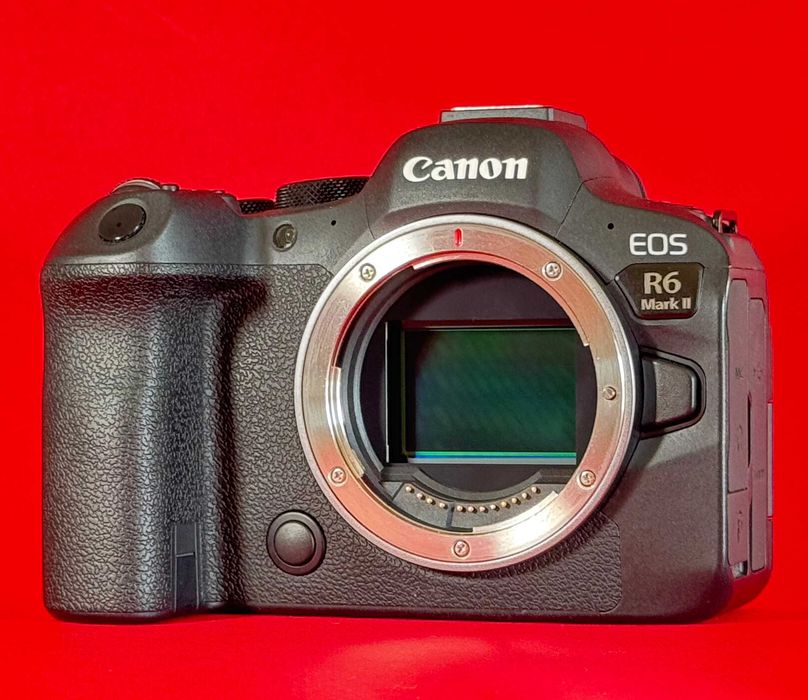 (Reservada) CANON Mark II R6  USADA COM NOVA