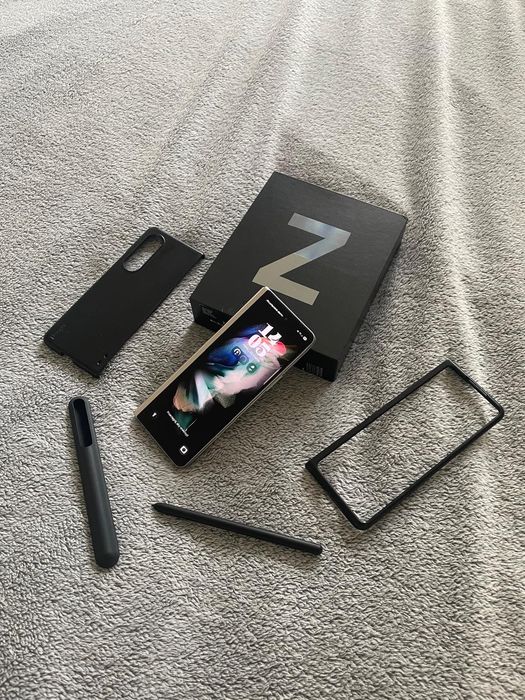 Samsung Galaxy Z Fold3 + Rysik