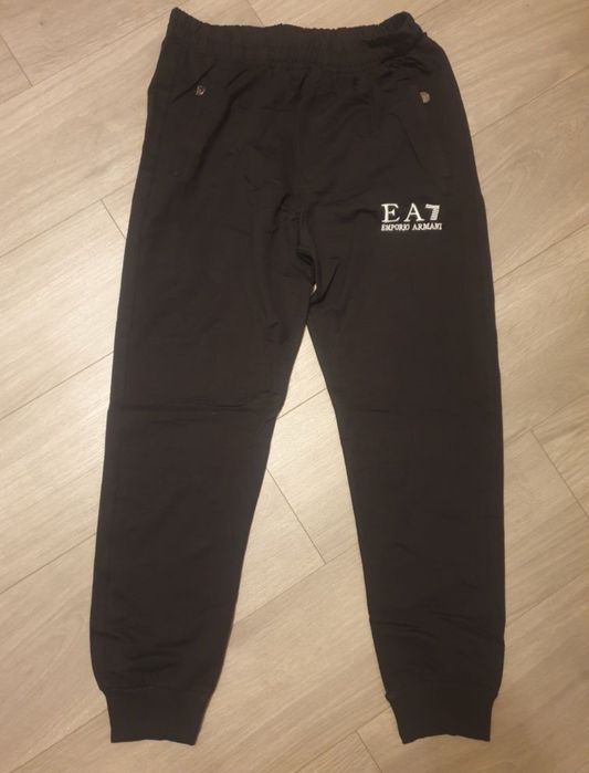 Dres sportowy 2XL Armani EA7 komplet spodnie bluza biały czarny