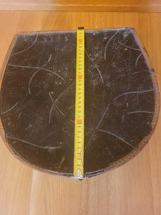 Коробка для шляп ( шляпница)  старинная винтажная