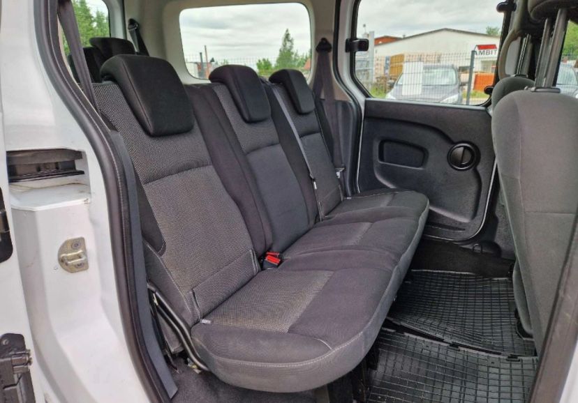 Renault Kangoo 2014 дизель 1.5 dCi 7 місць