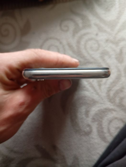Продам айфон х на 64гб