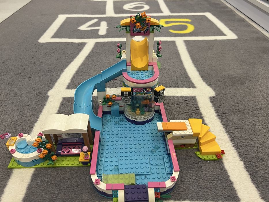 Sprzedam Lego friends basen 41313