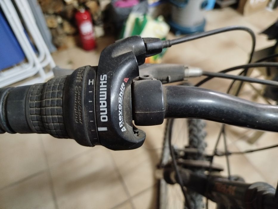 Bicicleta de passeio dá para homens e mulheres.