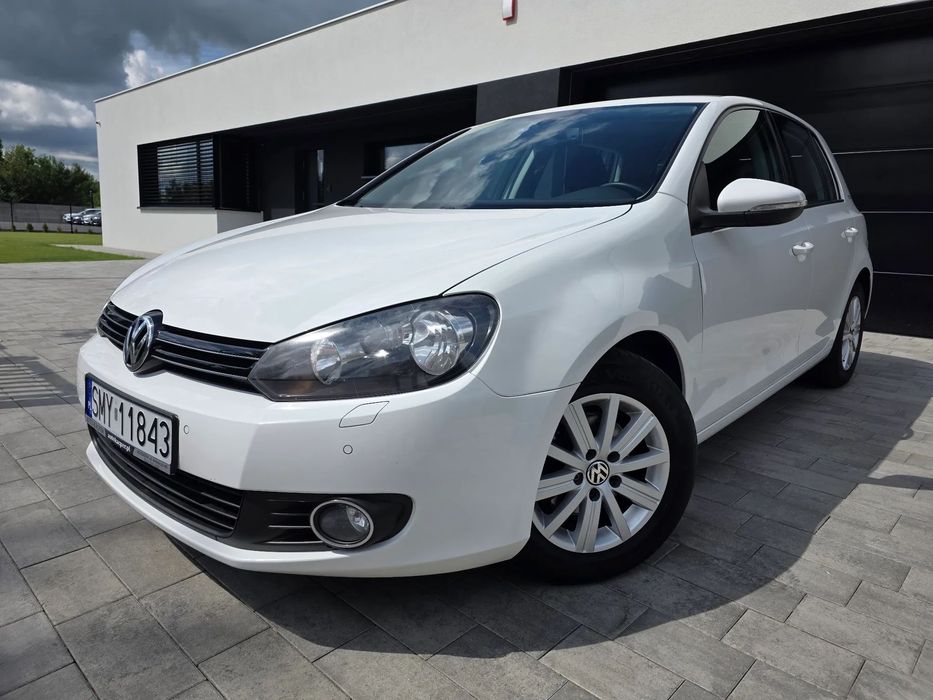 Volkswagen Golf bezwypadkowy, 2 kpl. kół, serwisowany, ZAREJESTROWANY
