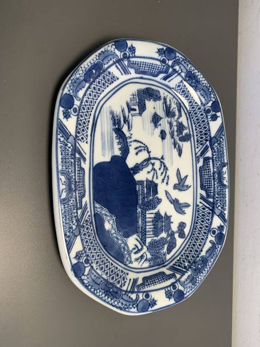 Conjunto prato, terrina e colher de porcelana antiga chinesa