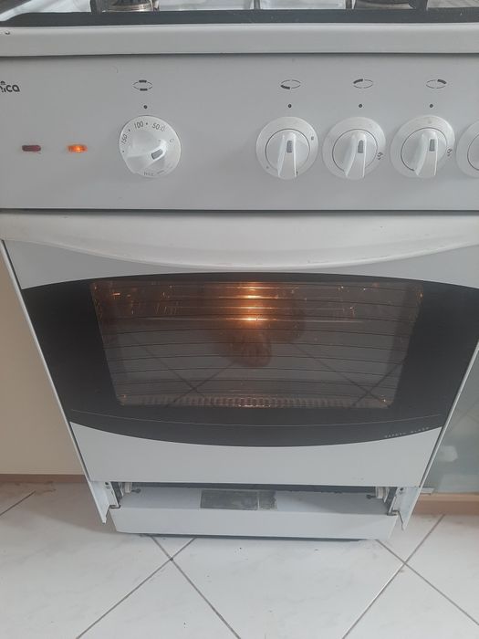 Kuchenka gazowo elektryczna