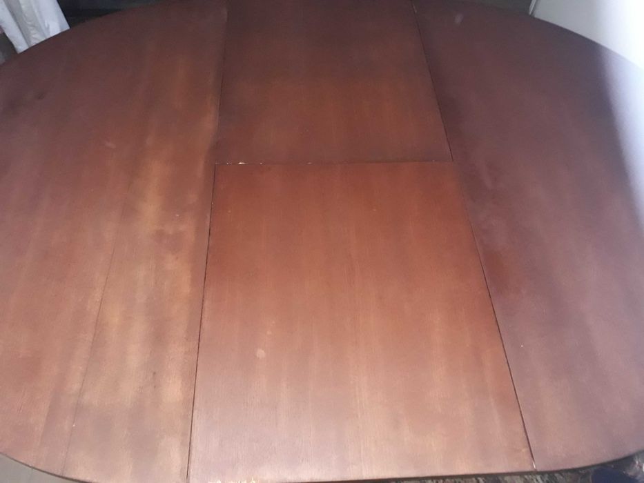 Stary stół okrągły