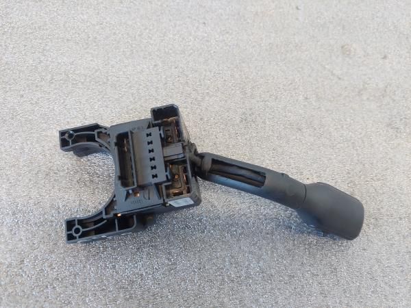 Manípulo do limpa vidros AUDI A4 Avant (8D5, B5)