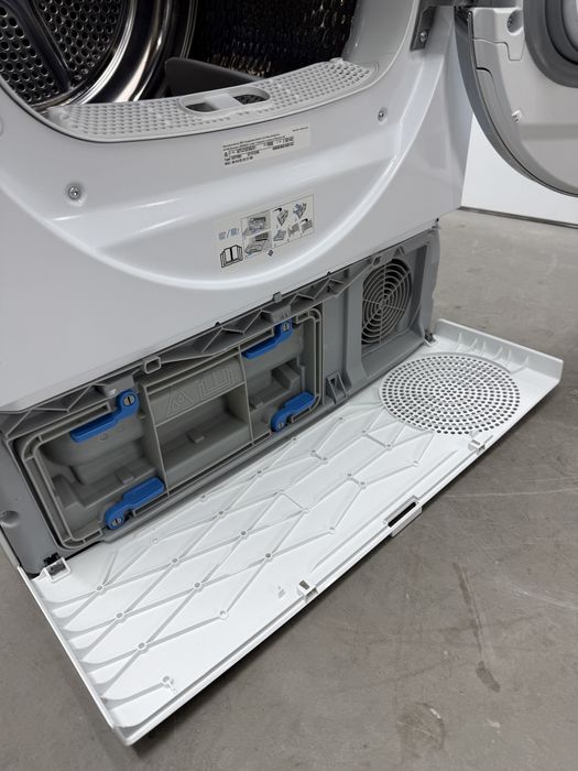 Сушильна машина Siemens IQ800/Функція пари!