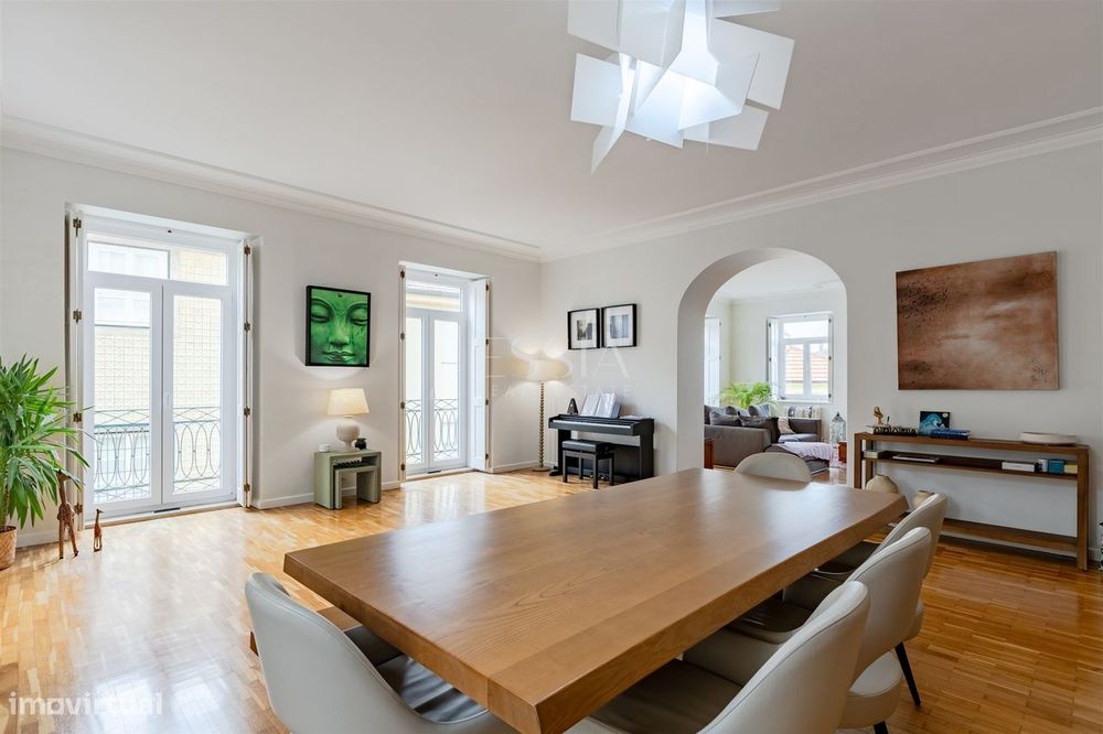 Apartamento T4 na Foz Velha a 150 metros do mar