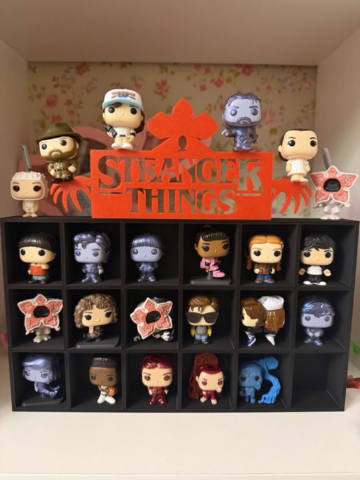 Розпродаж!! Підставка для  Дивні Дива kinder joy stranger things