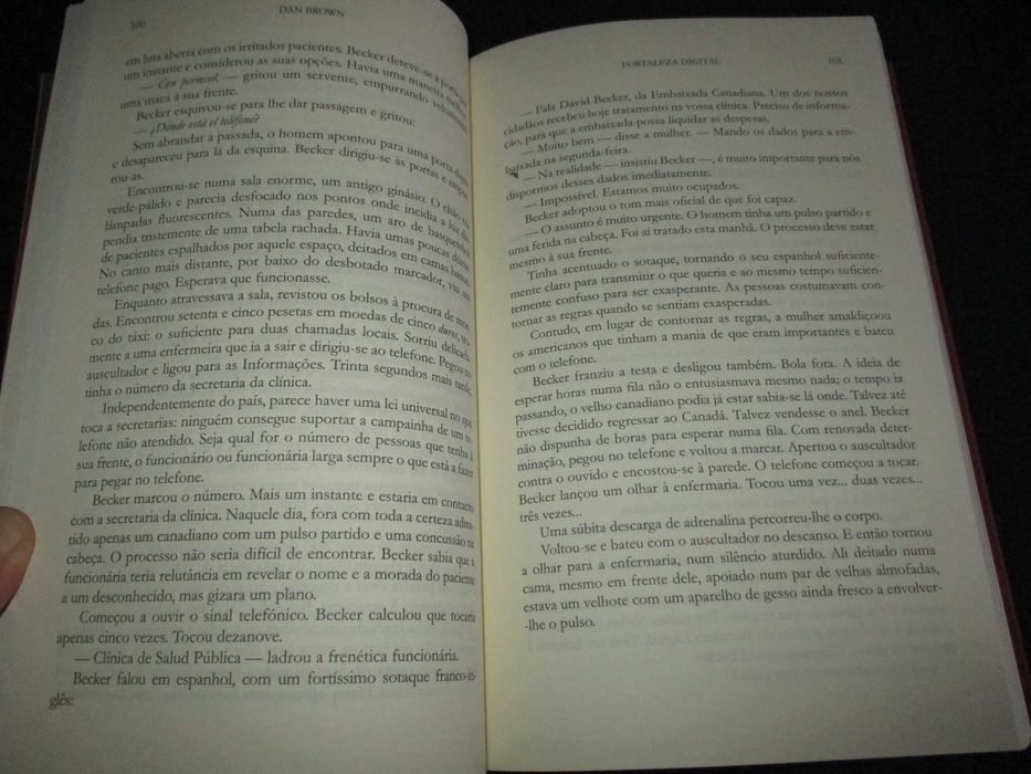 Livro Fortaleza digital Dan Brown Bertrand