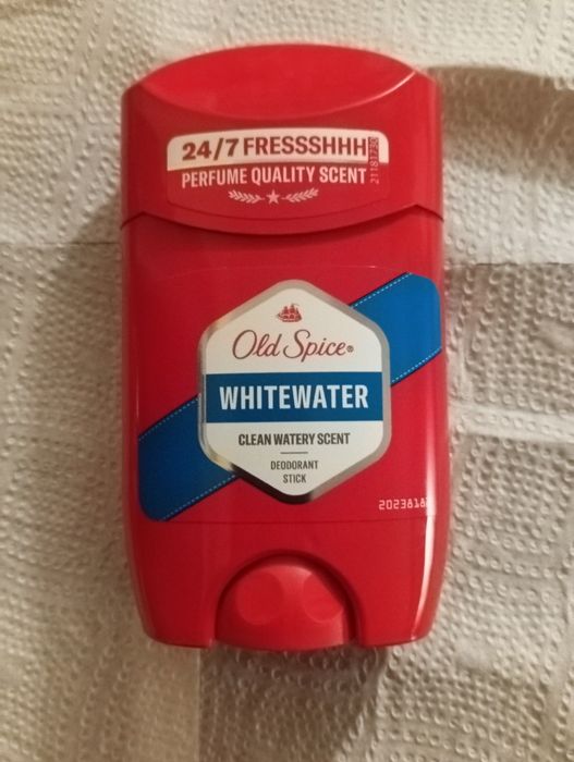 Old Spice Whitewater Dezodorant w sztyfcie dla mężczyzn 50ml. 8 szt.
