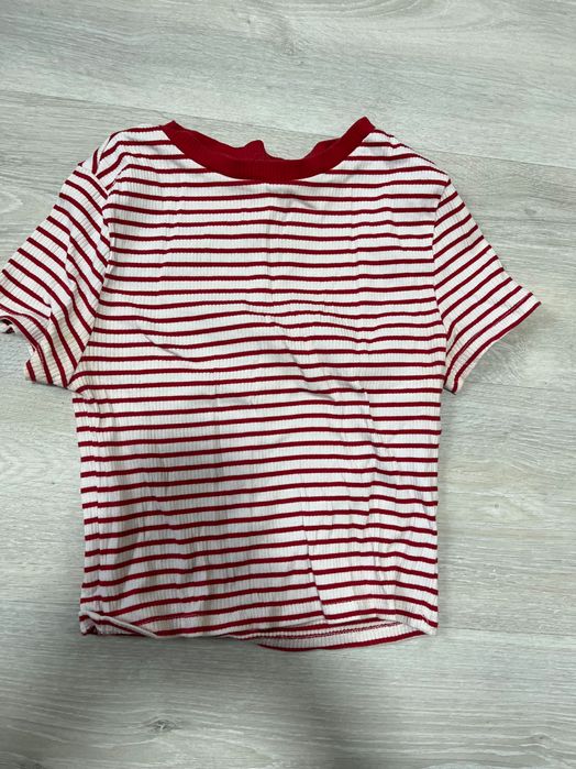 Жіночий топ, футболка