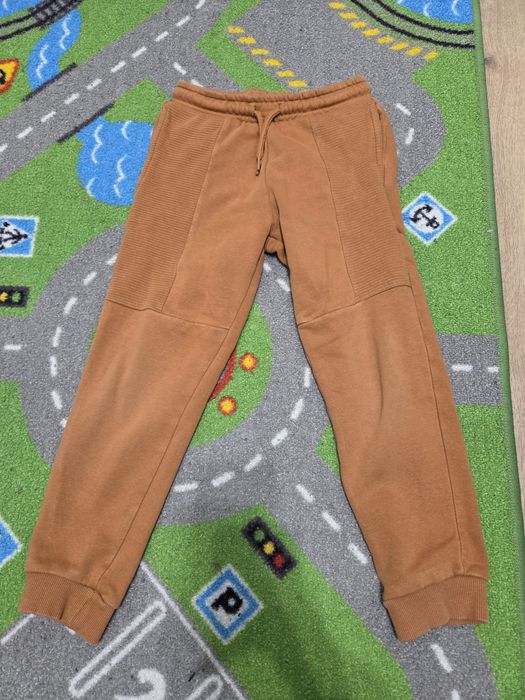 Spodnie dresowe little kids rozm. 116