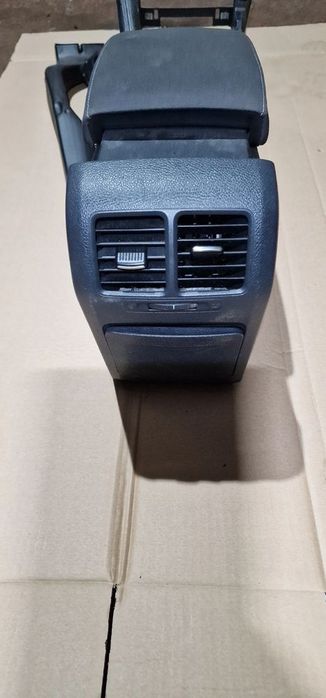 podłokietnik vw golf vi kompletny
