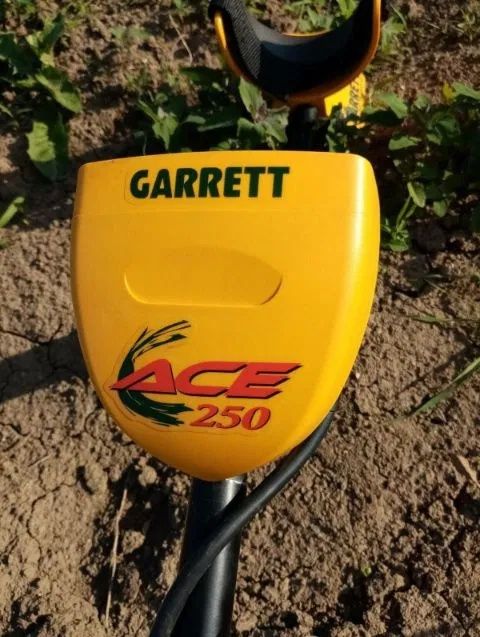 Гарретт ace 250 (original) + Нел Торнадо металлоискатель металошукач