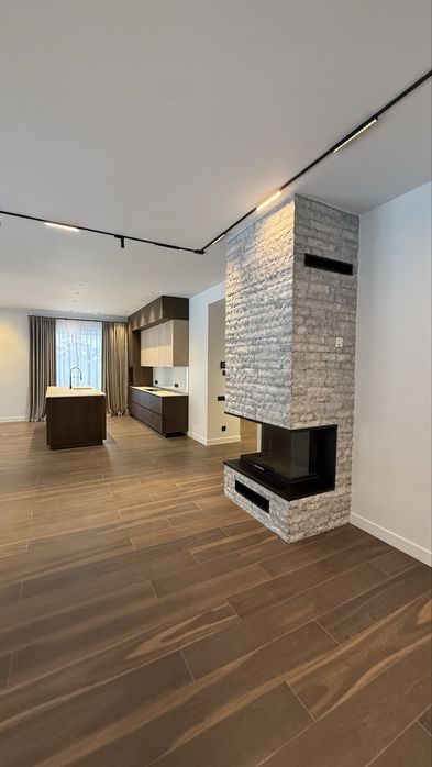 Одноповерховий будинок 175 м², 10 соток, комбіноване опалення. Ліс