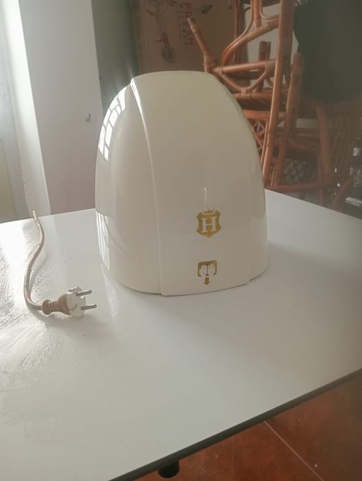 Secador de mãos usado