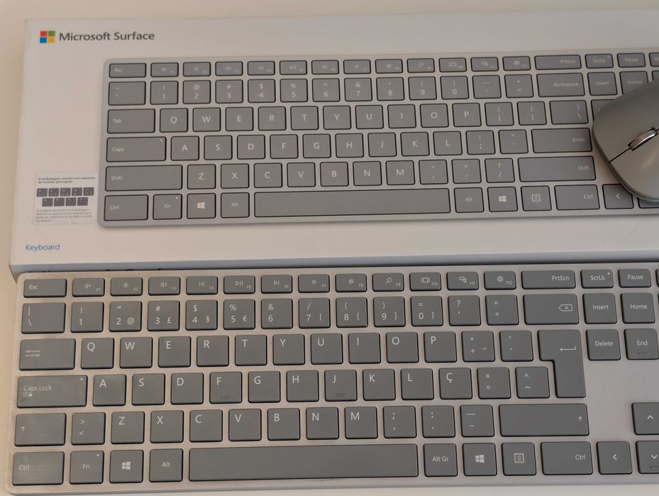 Microsoft Surface - Teclado + Rato64551658442754122