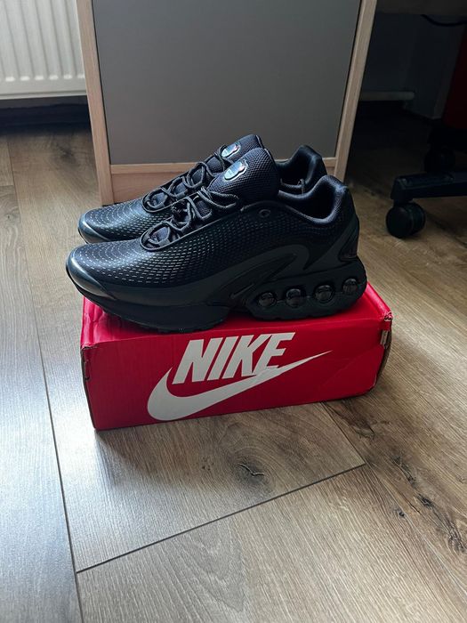 Nike Air Max Dn .