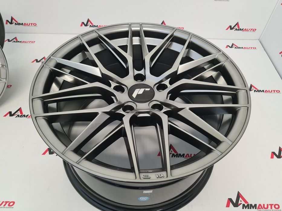 Jantes Japan Racing JR28 Hyper Black 18
