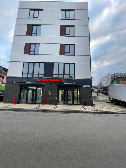 Продам  квартиру з ТЕРАСОЮ в новобудові поруч ЦЕНТРУ