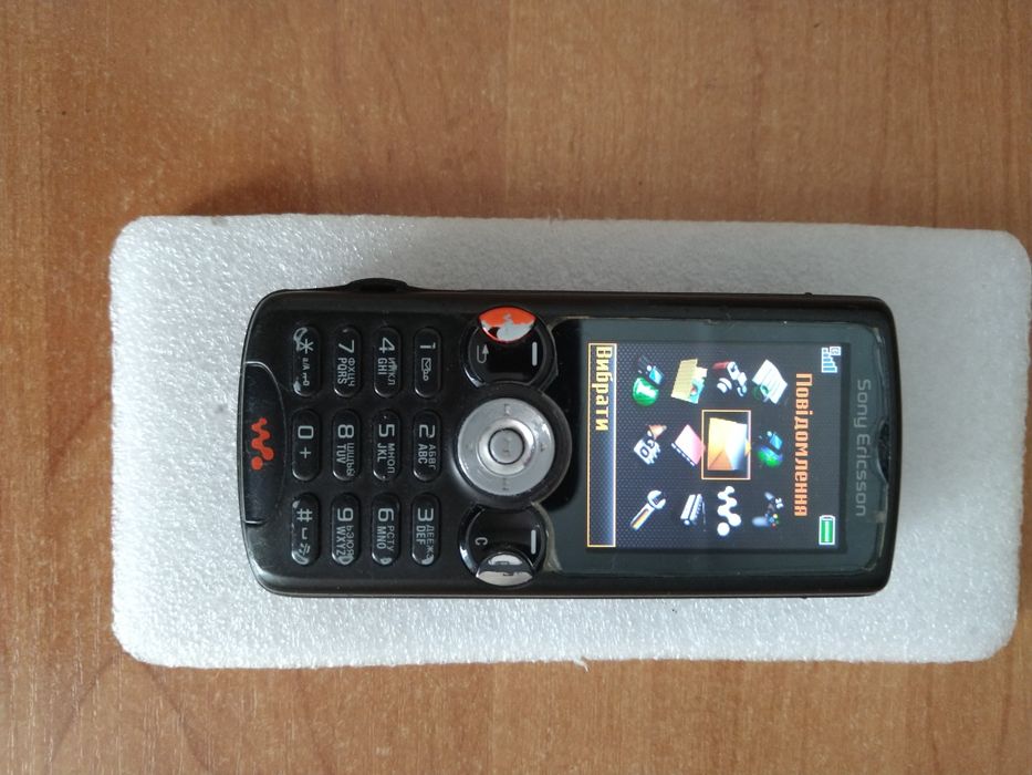 Sony Ericsson T630 Sony Ericsson W810