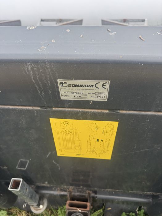 Продам кукурудзяну жатку dominoni rock 8-70 для Claas lexion tucano !