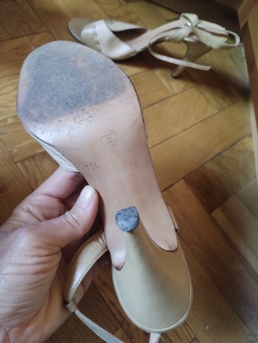 Włoskie sandały skórzane na obcasie r. 7,5 (36,5)– eleganckie