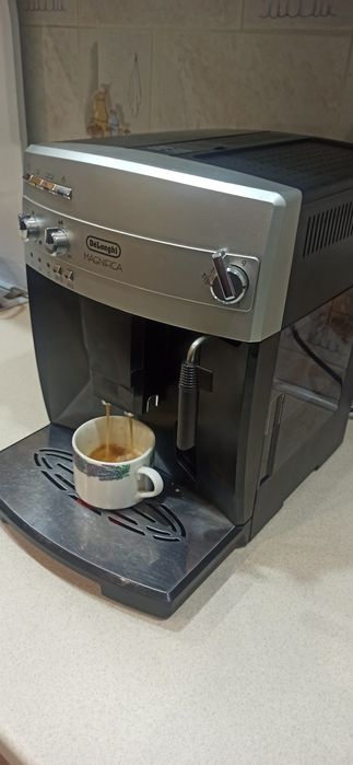 Кофемашина Delonghi Magnifica Eco