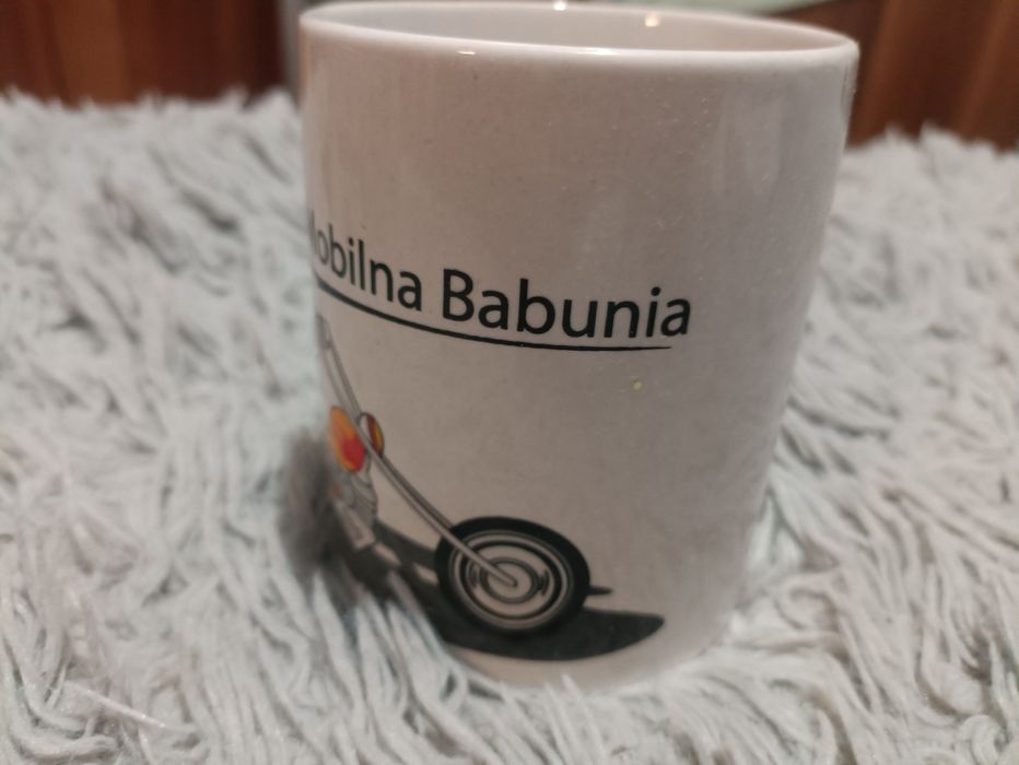 Kubek mobilna babunia