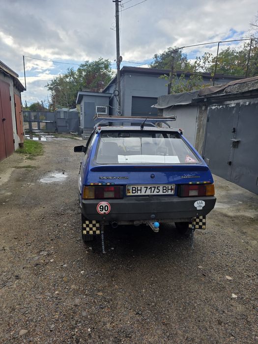 Сімейне авто Таврія Nova