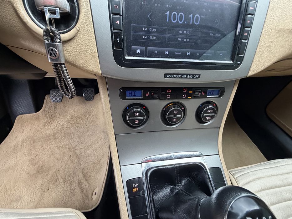 Volkswagen Passat [ Comfortline ]