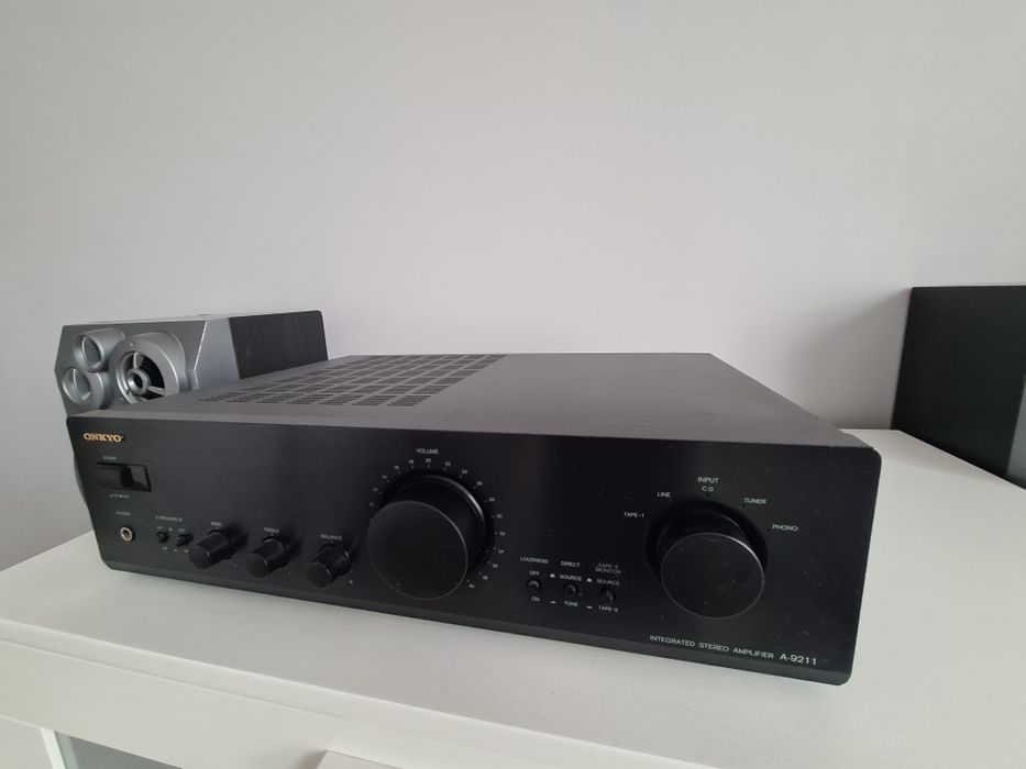 Wzmacniacz ONKYO A-9211  bardzo dobry stan  160 W