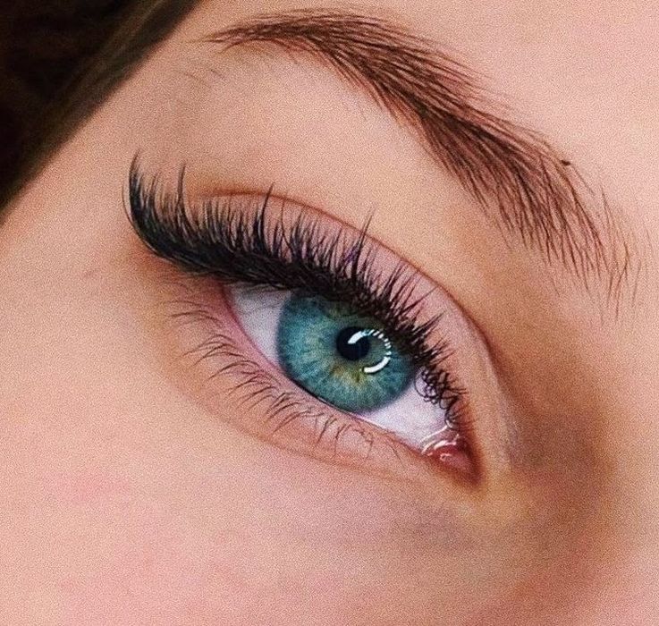 Наращивание ресниц 700грн классика 2д,3д Голливуд МЕГА объем