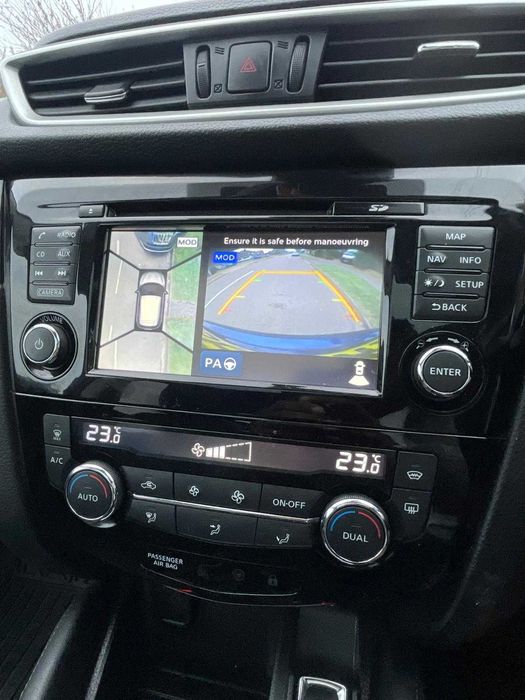 Nissan Qashqai 1.5 dCi Tekna (Inglês)