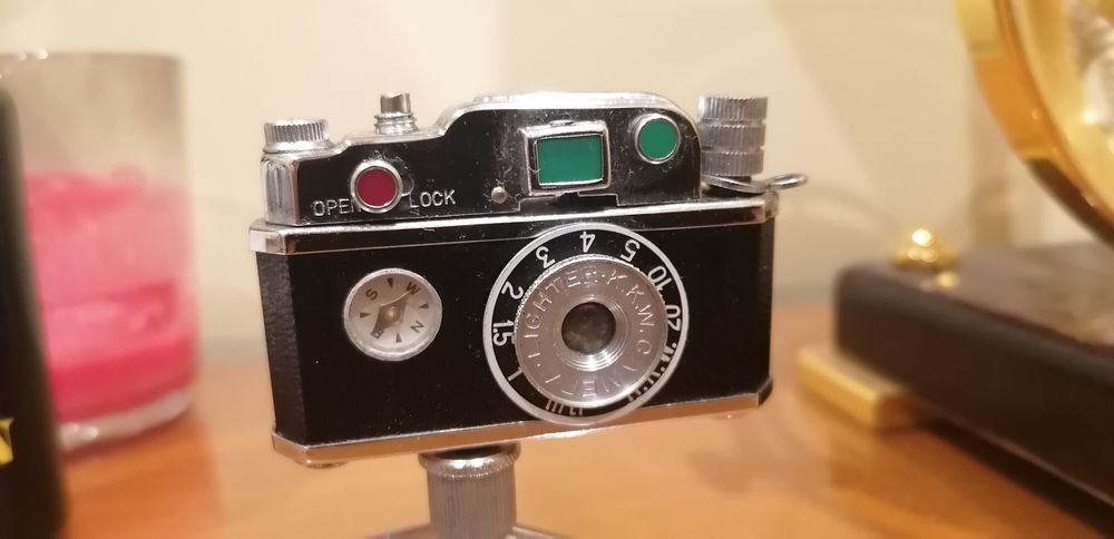Isqueiro japonês máquina fotográfica antigo