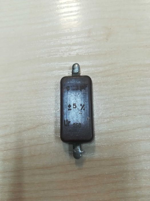 Stary kondensator MIFLEX mikowy 9100pF KSO-11 antyk