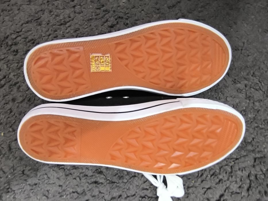 Trampki damskie nowe 39 rr