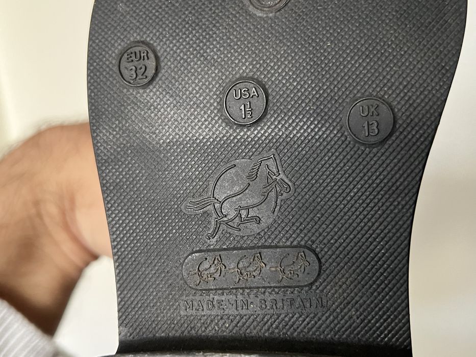 Bota e Toque de equitacao criança