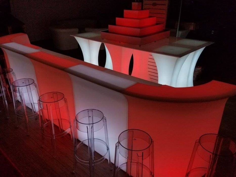 Bar com iluminação