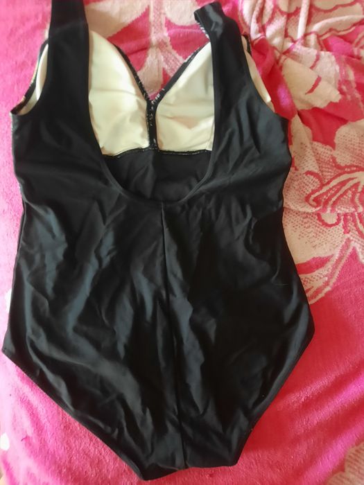 Продам купальник