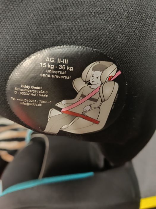 Foteliki samochodowe