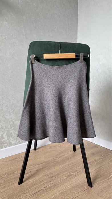 Тепла спідничка zara розмір с-м