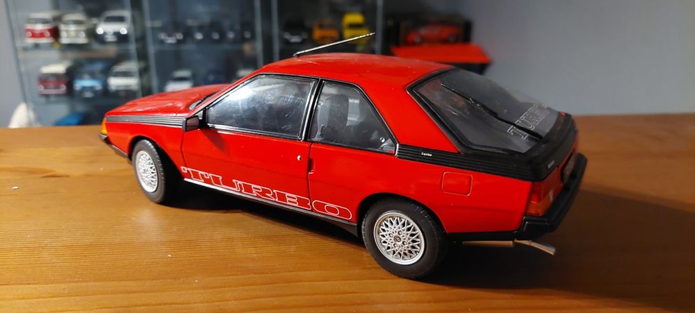Model 1:18 Renault Fuego Solido